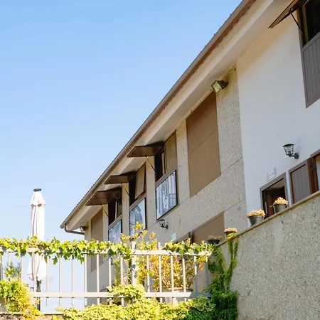 펜션 Aldeia Da Graca Casas Com Piscina Em